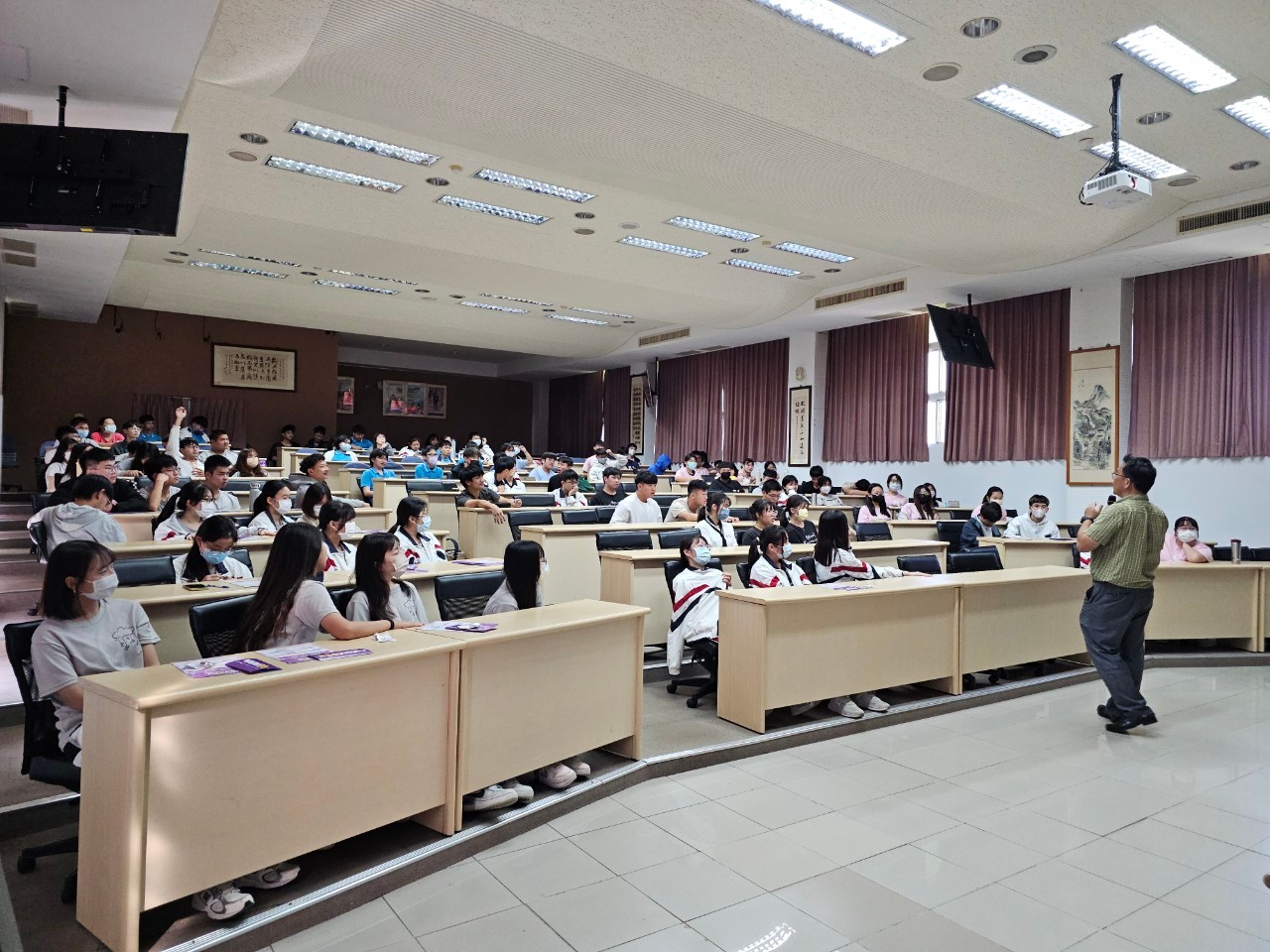 112-2普三大學暨科大入校宣導